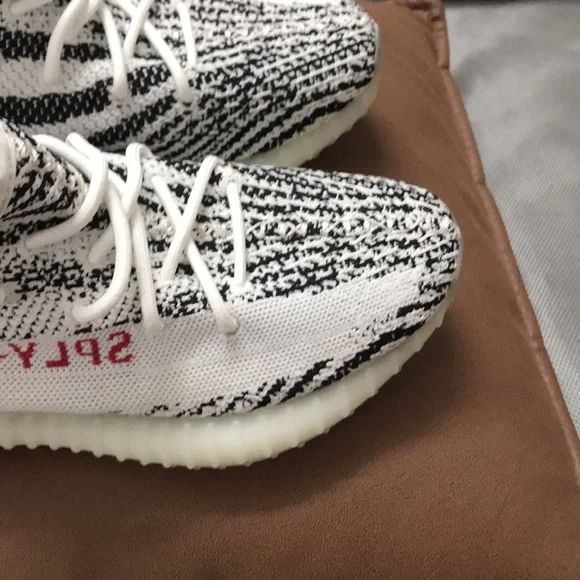 Yeezy boost 350 v2 - Picture 4 of 6
